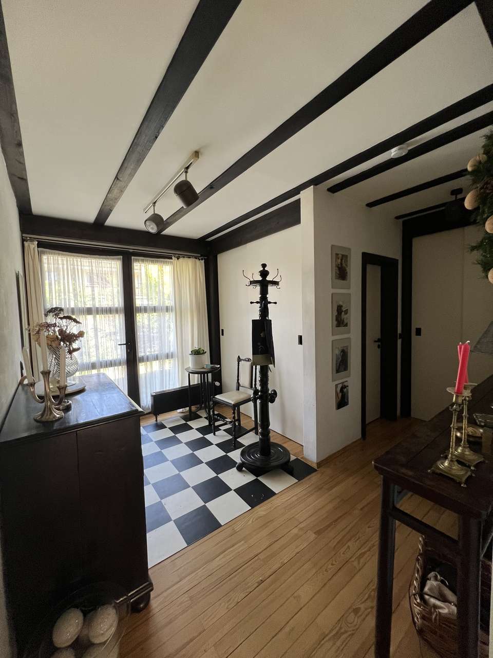 Aussergewöhnliches Holz-Architektenhaus Neubiberg