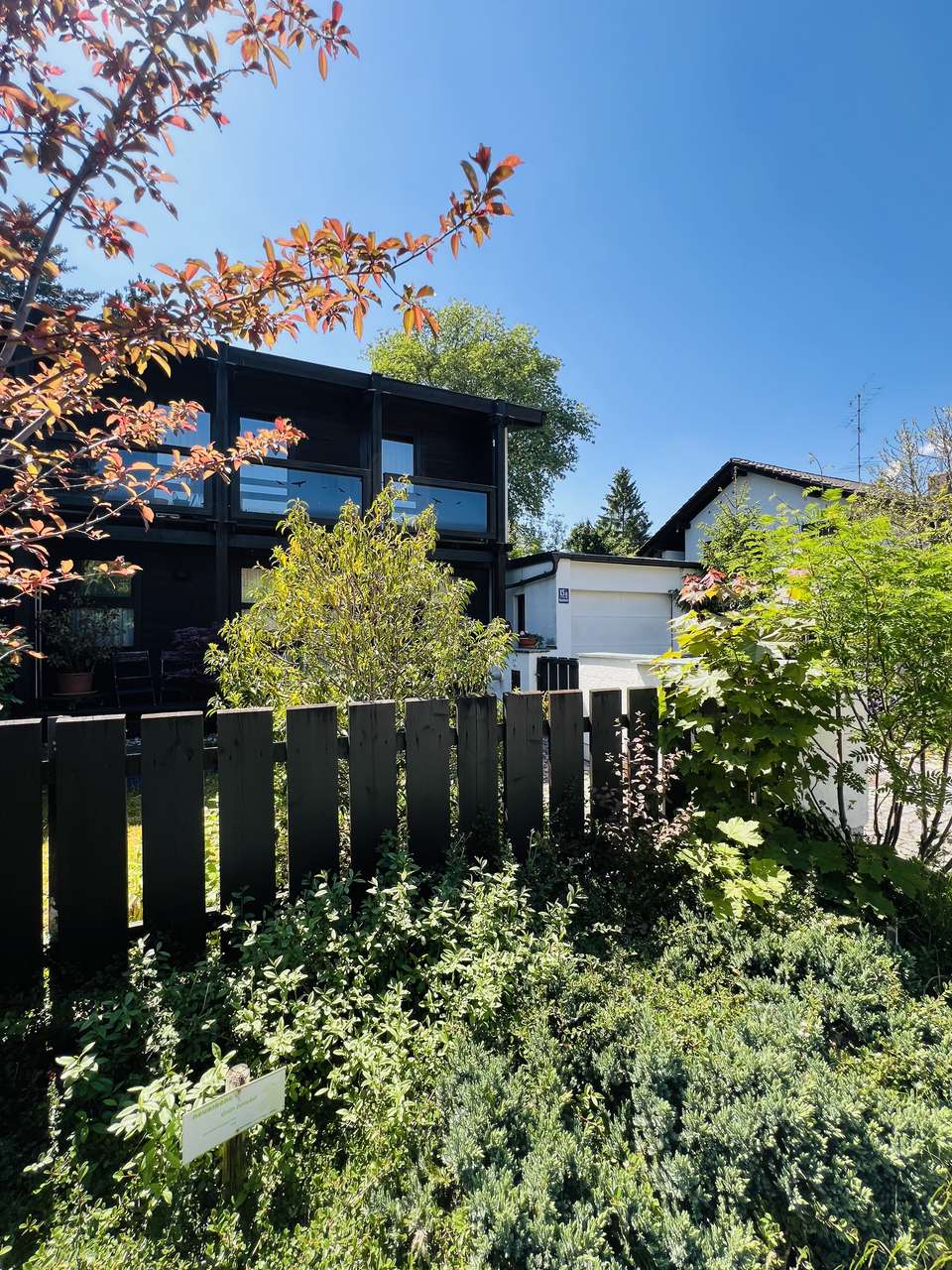 Aussergewöhnliches Holz-Architektenhaus Neubiberg