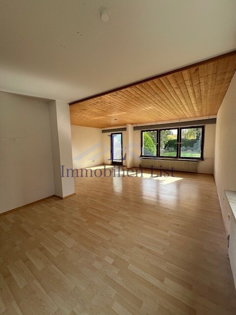 Charmante Doppelhaushälfte in Sauerlach mit Fernblick