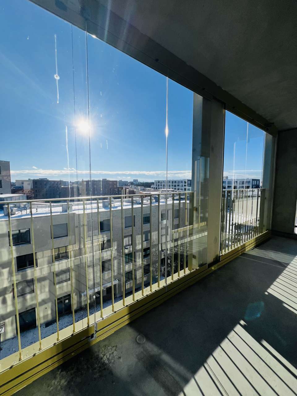 Sonnige und helle 2-Zimmer-Dachterrassen-Wohnung mit Bergblick in Pasing