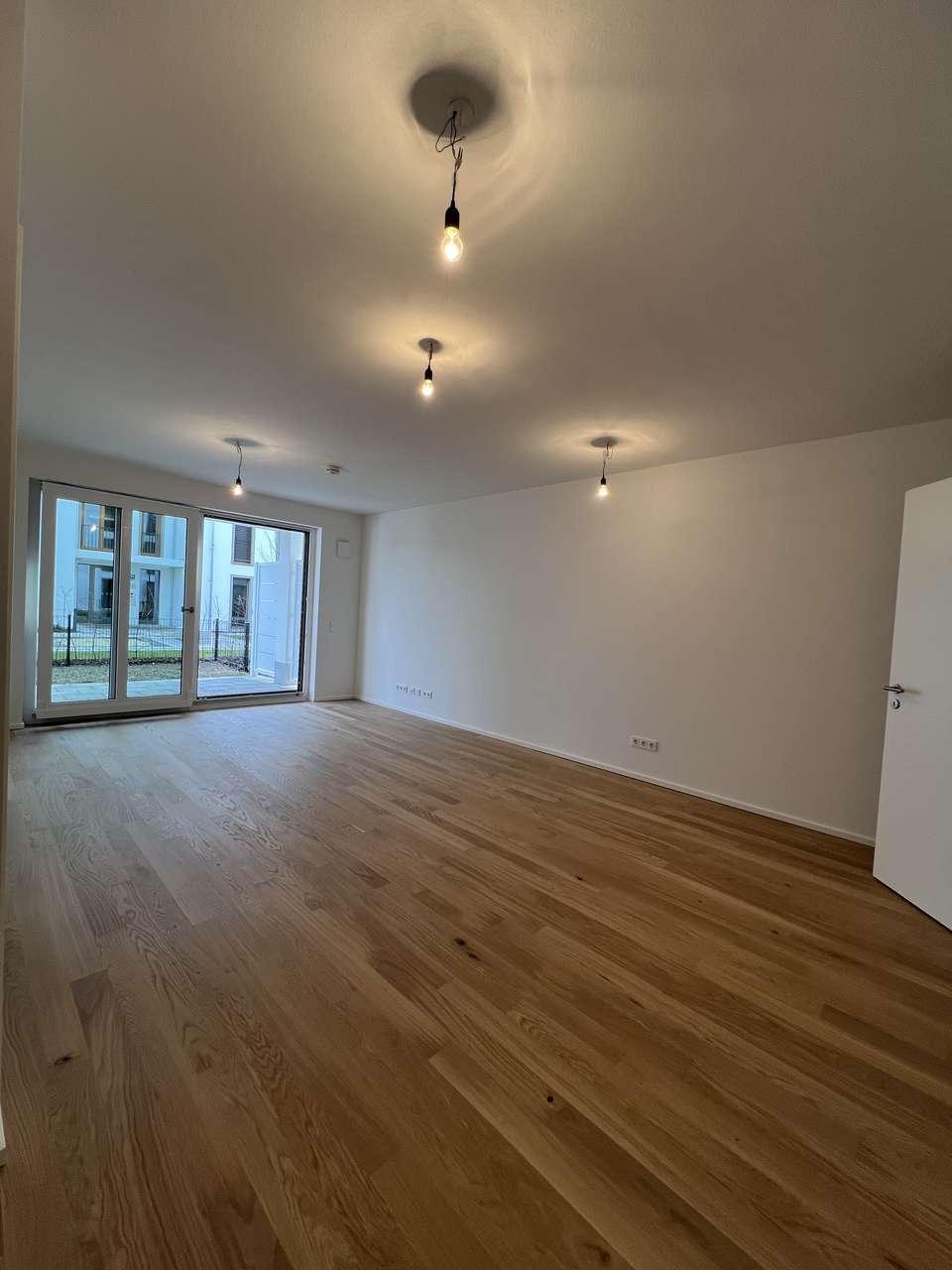 Bezaubernde 2-Zimmer-Garten-Wohnung München-Aubing