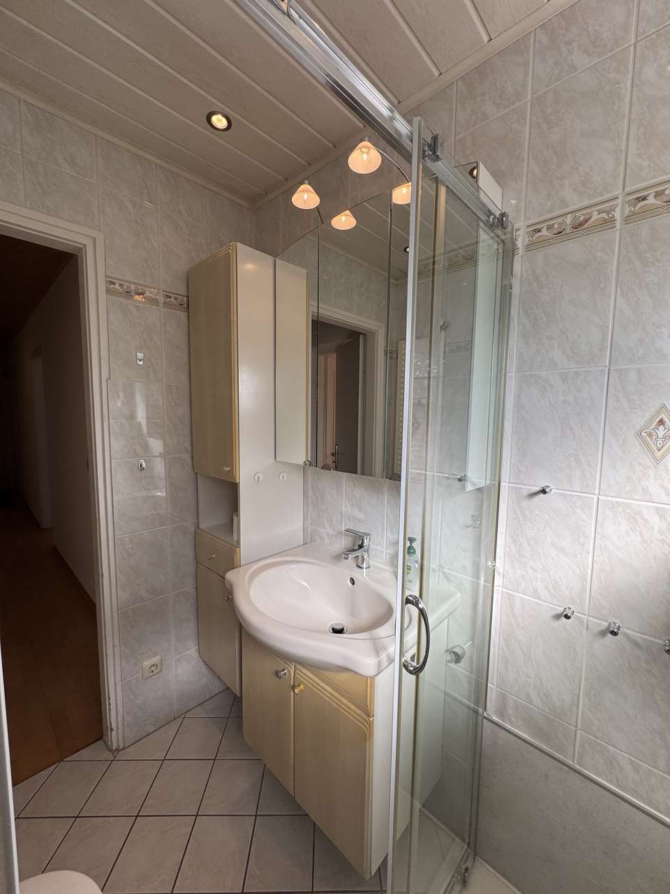 Charmante 3-Zimmer-Wohnung am Lerchenauer See